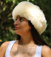 Load image into Gallery viewer, Alpaca Fur Hat