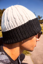 Load image into Gallery viewer, Reversible Alpaca Beanie