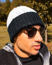 Load image into Gallery viewer, Reversible Alpaca Beanie